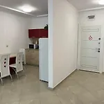 меден рид Apartment